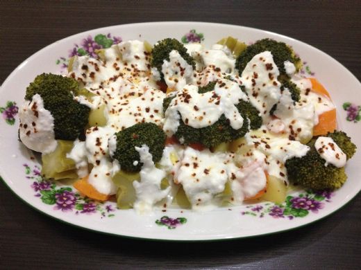 Yoğurtlu Brokoli Tarifi ve Malzemeleri