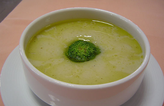 Brokoli Çorbası Tarifi ve Malzemeleri